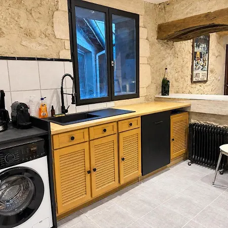 La Maison & Le Bar Des Copains 25 Min From Bordeaux Holiday home *